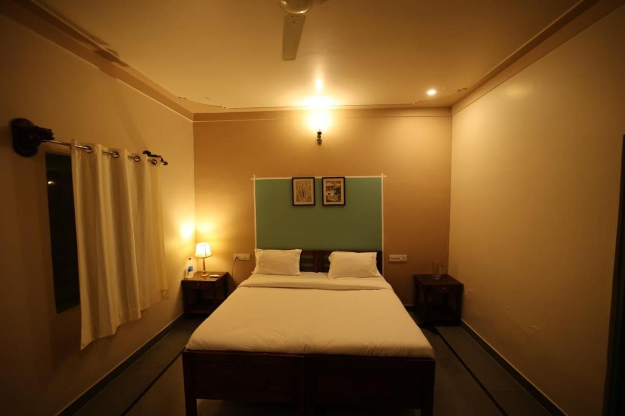 Vaché Farm Stay Udaipur Exterior foto